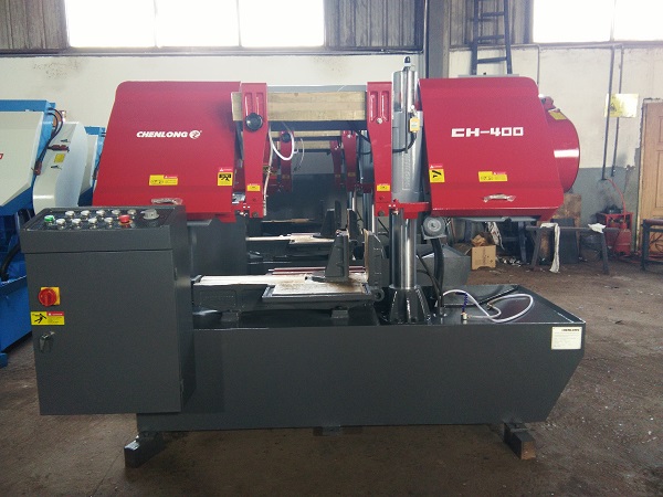 Semi-Automatic Band Saw Machine